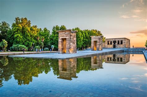 cruising templo de debod|Temple of Debod